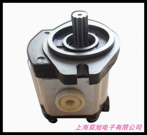 BT100L流量型智能蠕动泵适用泵头2YZ15恒流泵自吸不锈钢