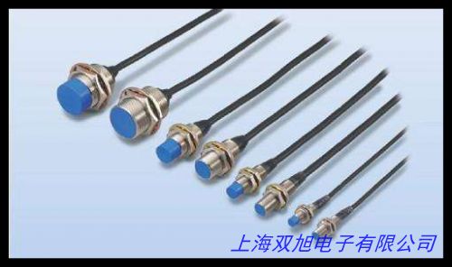 E18-D80NK 红外避障传感器 智能小车 机器人 接近开关 3-80cm可调