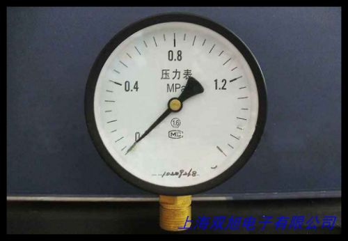 台湾 AZ82100 数字压力表 压力表 压力计 精密压力表