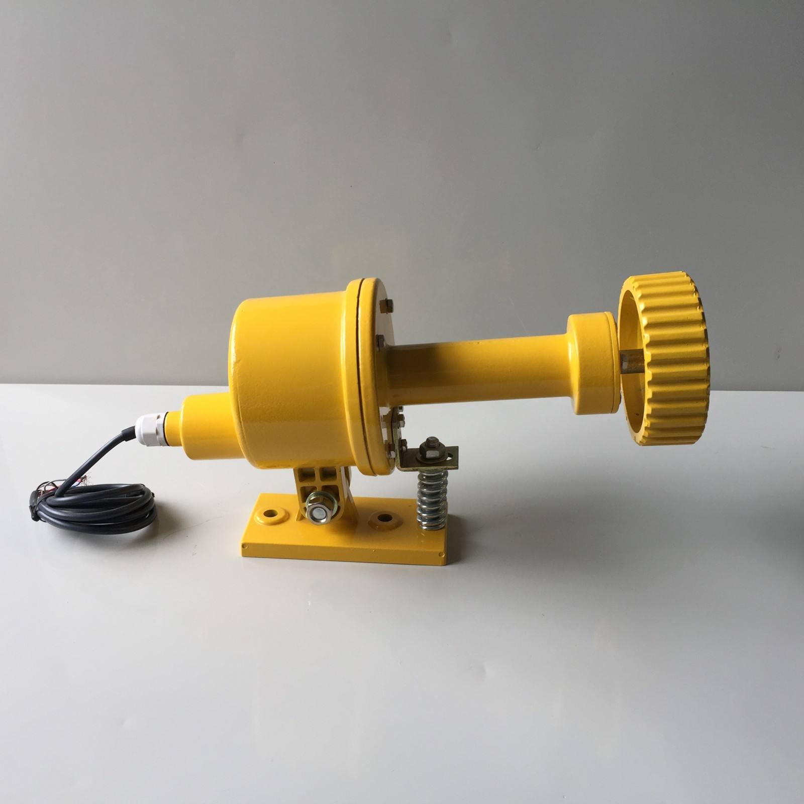KBW-220P防爆两级跑偏开关XLPT-II防爆防偏开关HFKPT1-12-30发电厂